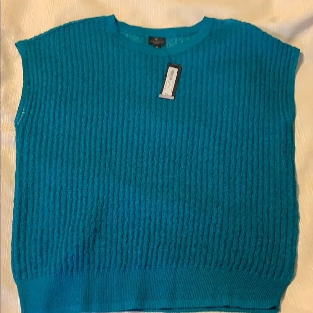 Polynesian Blue colored top
